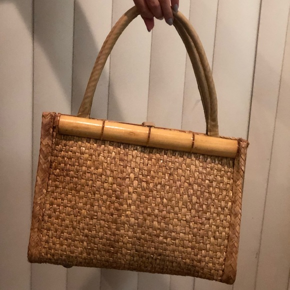 Wicker straw bag w/ bamboo trim - Picture 2 of 8
